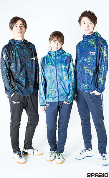 トレーニングパーカー