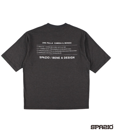 ポケット付きTシャツ