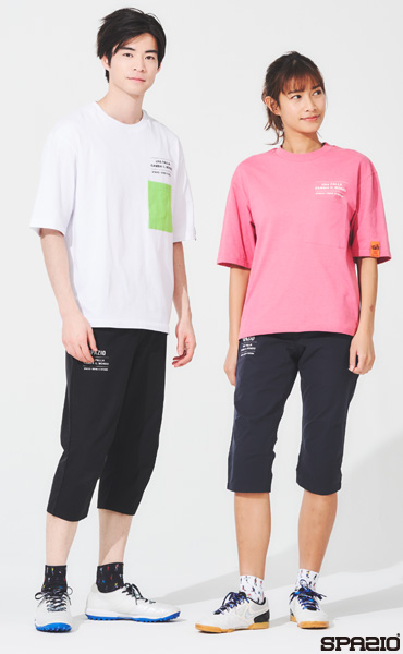 ポケット付きTシャツ