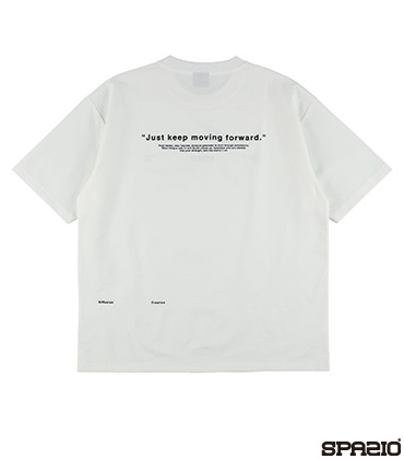 タイポグラフィオーバーサイズプラTシャツ